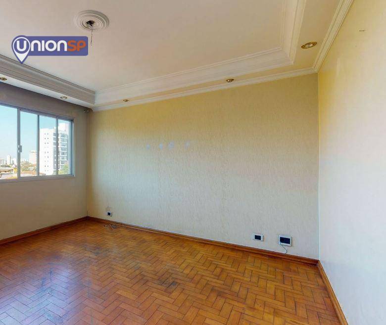 Apartamento à venda com 2 quartos, 70m² - Foto 2