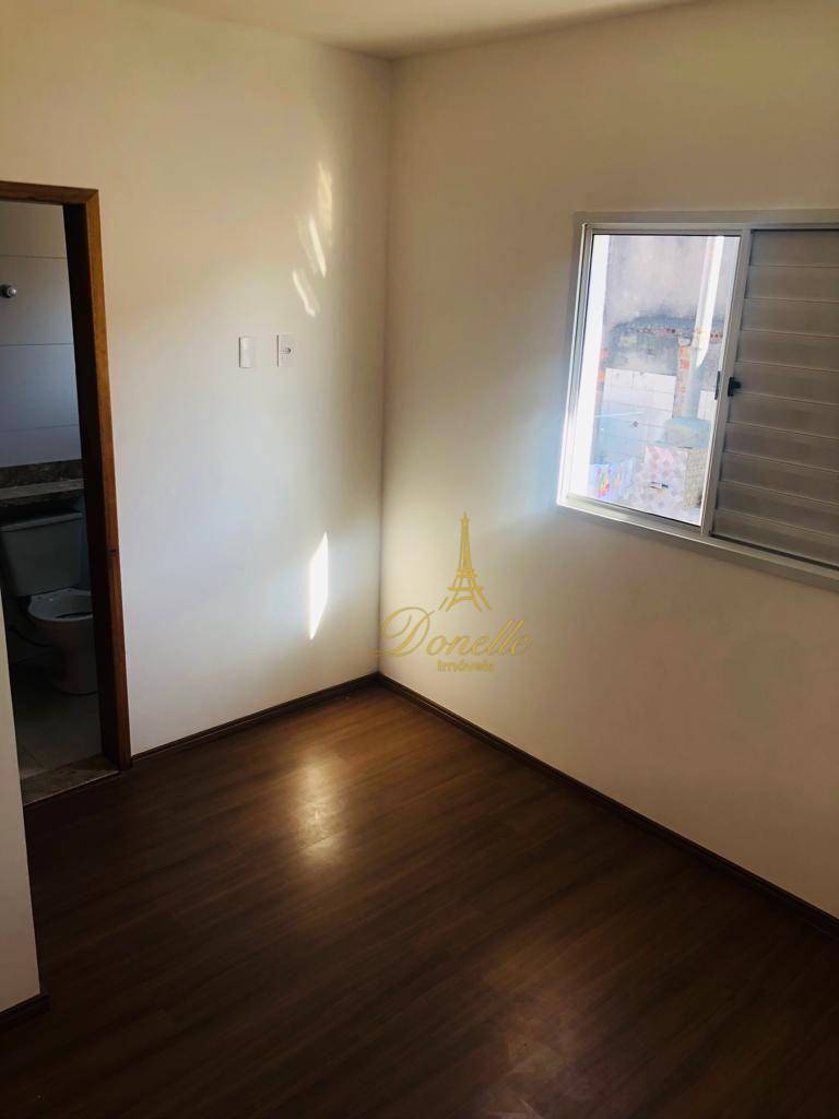 Casa à venda com 2 quartos, 67m² - Foto 11