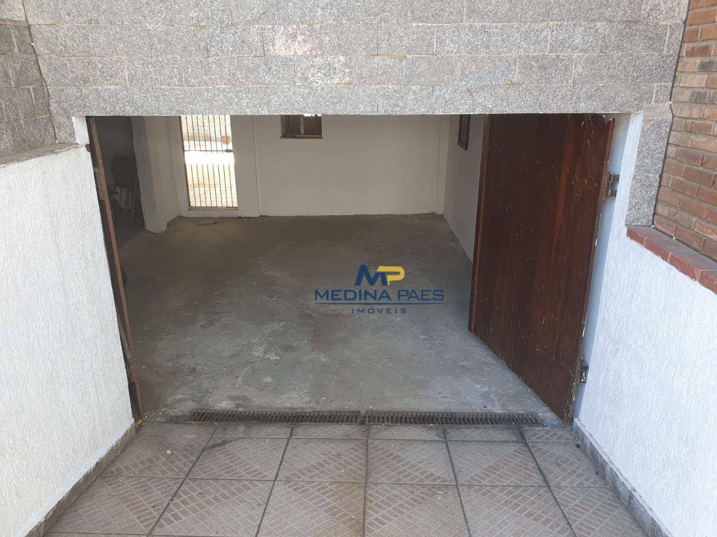 Casa à venda com 4 quartos, 360m² - Foto 33