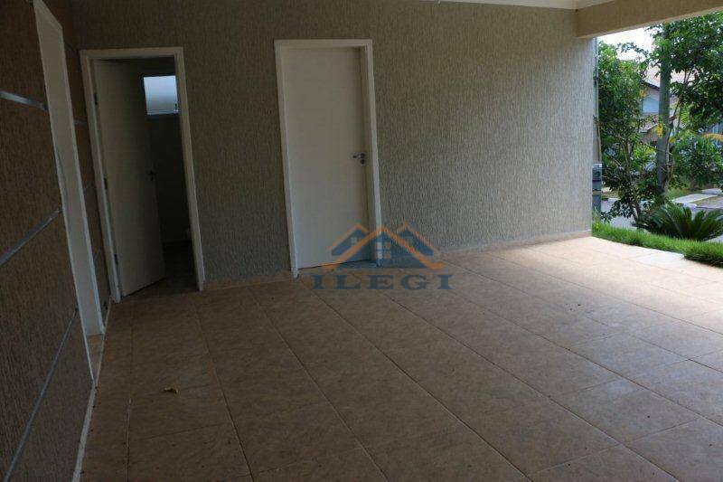 Casa de Condomínio à venda e aluguel com 3 quartos, 185m² - Foto 4