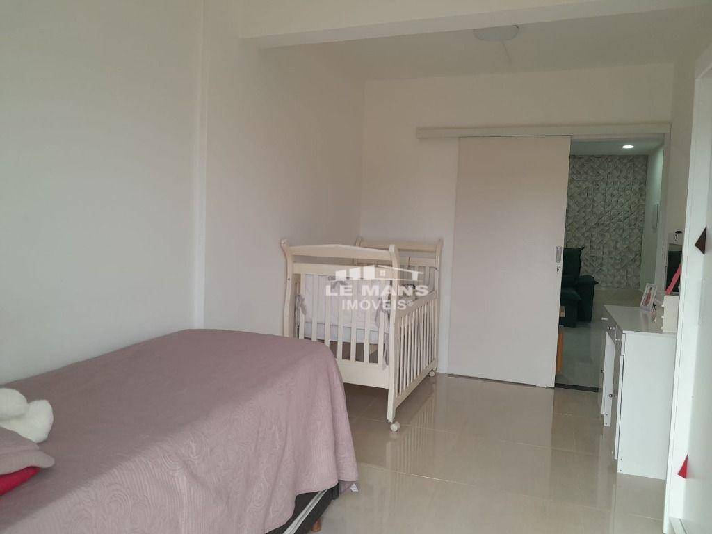 Casa à venda com 4 quartos, 155m² - Foto 19