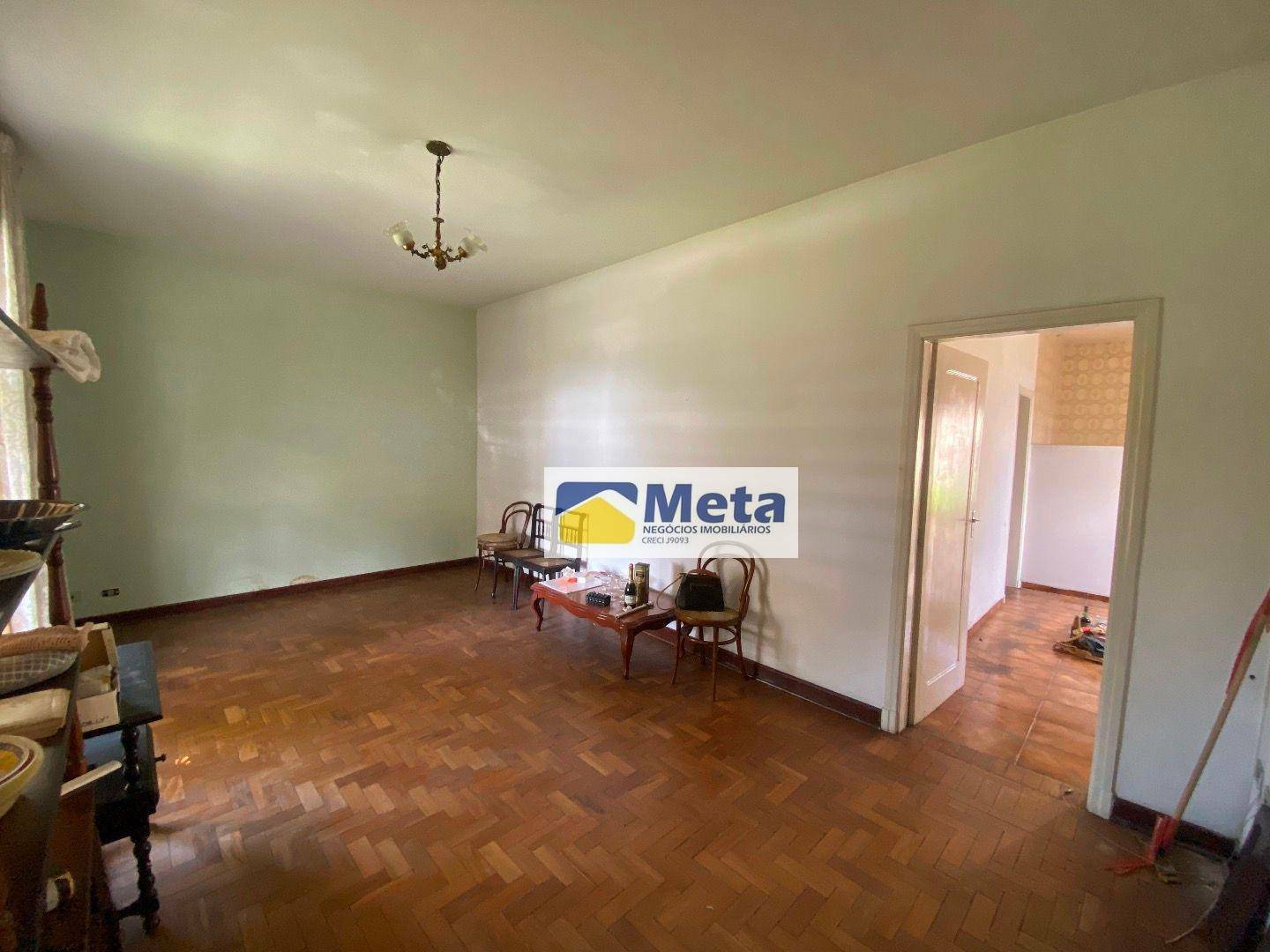 Casa à venda com 3 quartos, 170m² - Foto 4