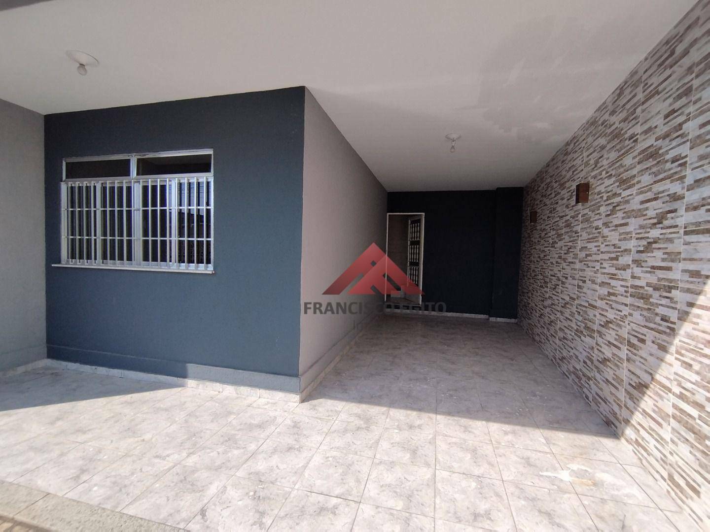 Casa à venda com 4 quartos, 286m² - Foto 1