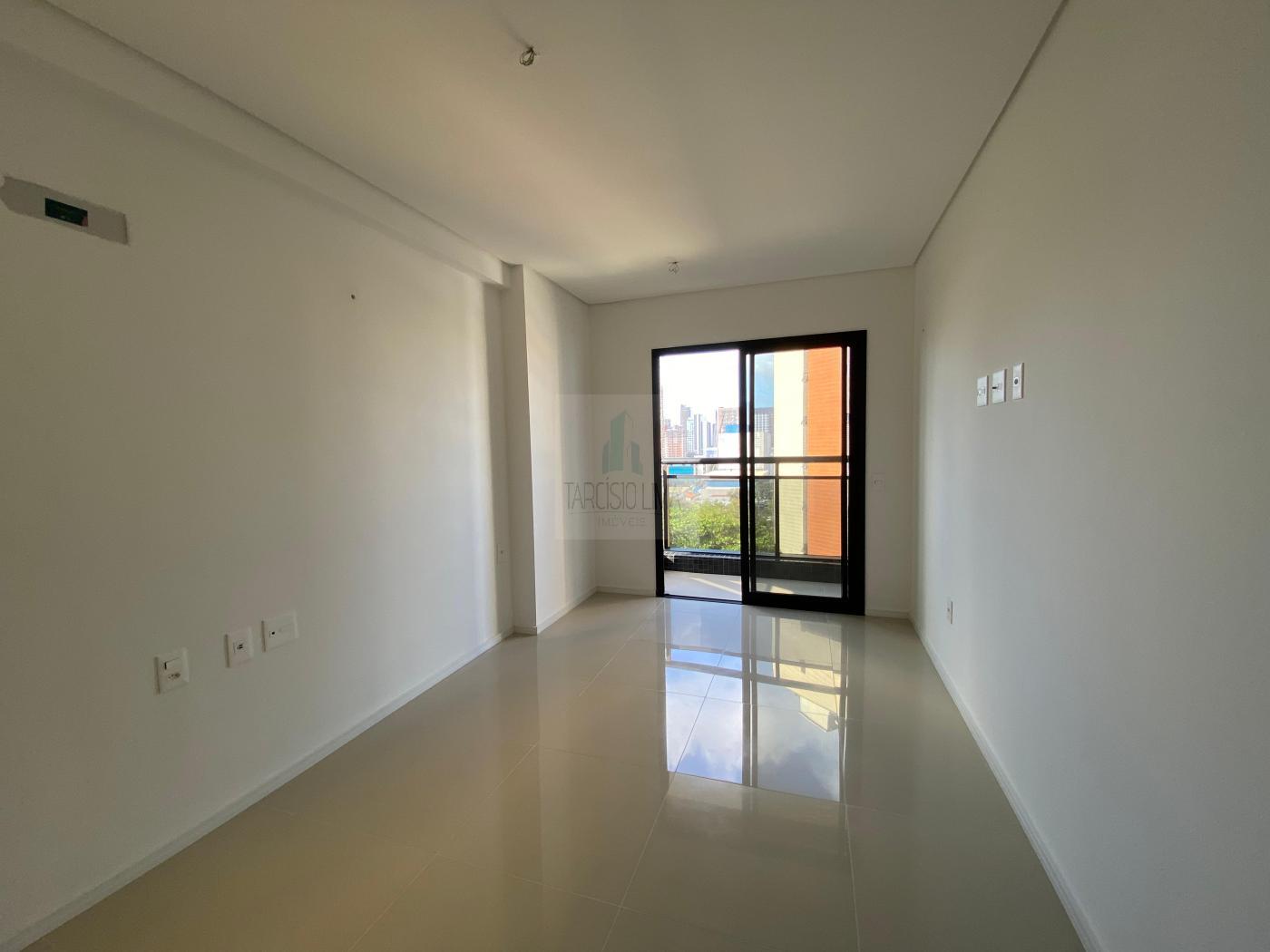 Apartamento à venda com 3 quartos, 94m² - Foto 13