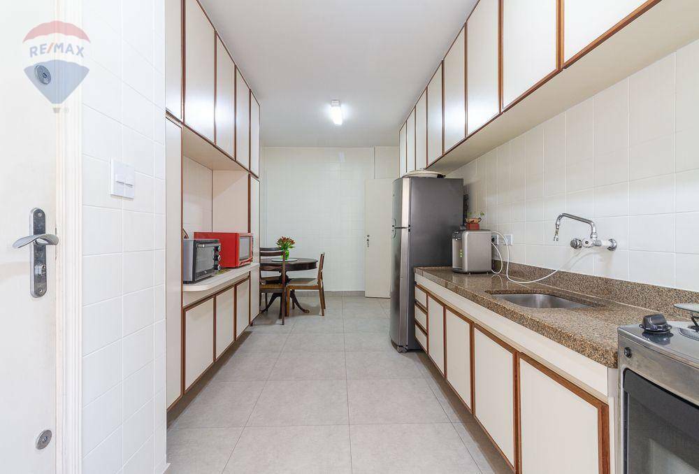 Apartamento à venda com 2 quartos, 140m² - Foto 7