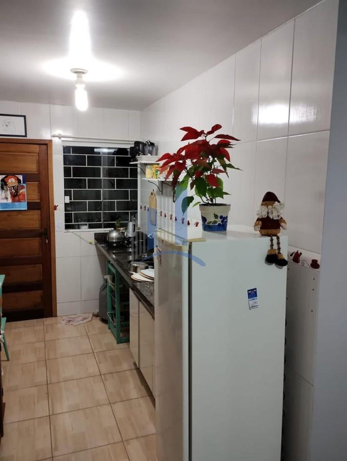 Casa à venda com 3 quartos, 52m² - Foto 9