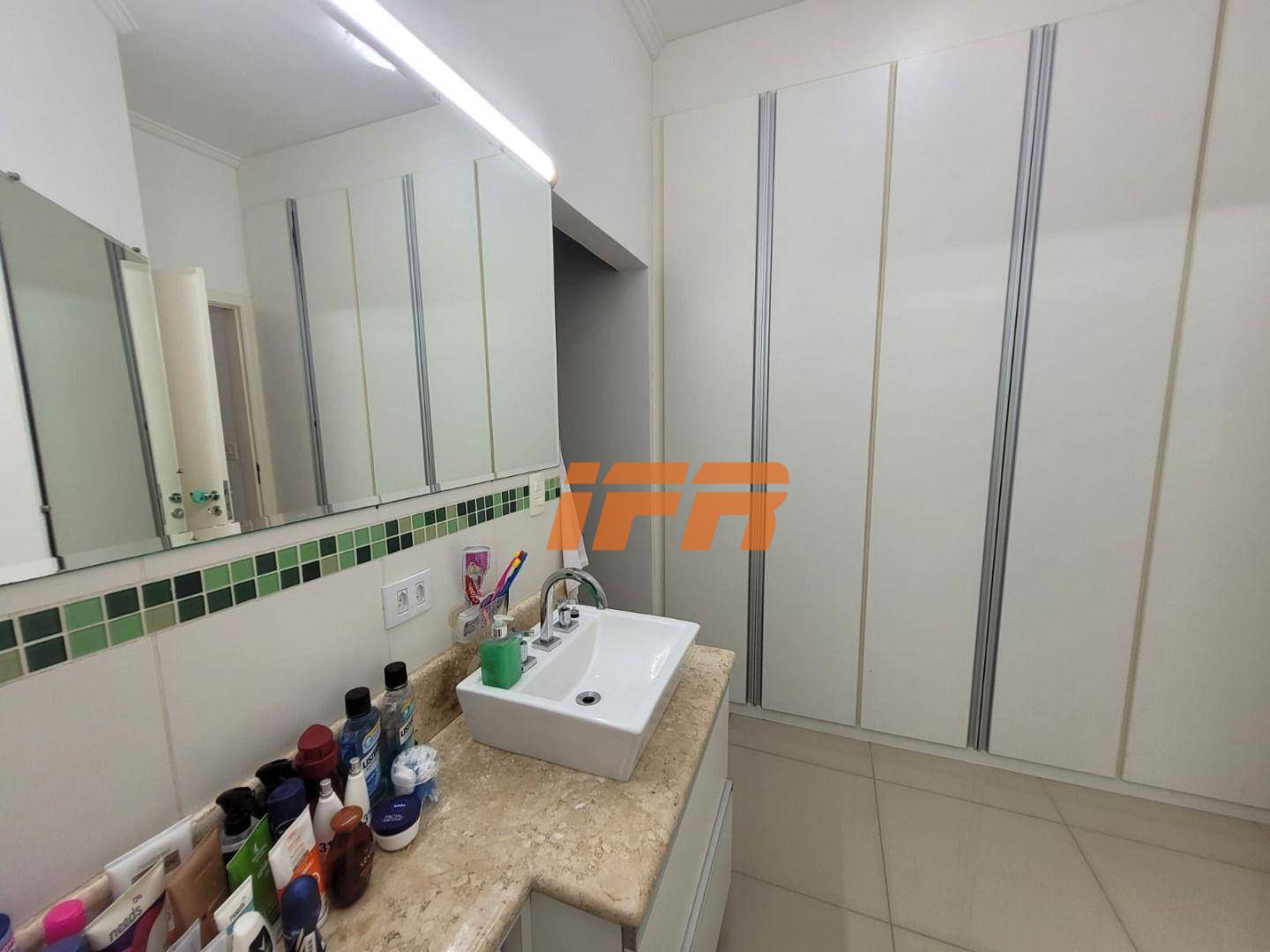 Sobrado à venda com 3 quartos, 310m² - Foto 13