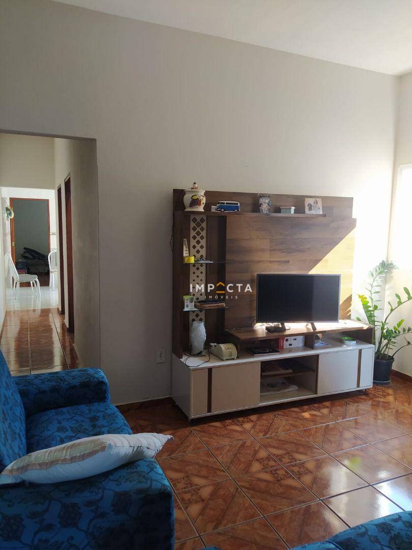 Casa à venda com 3 quartos, 88m² - Foto 3