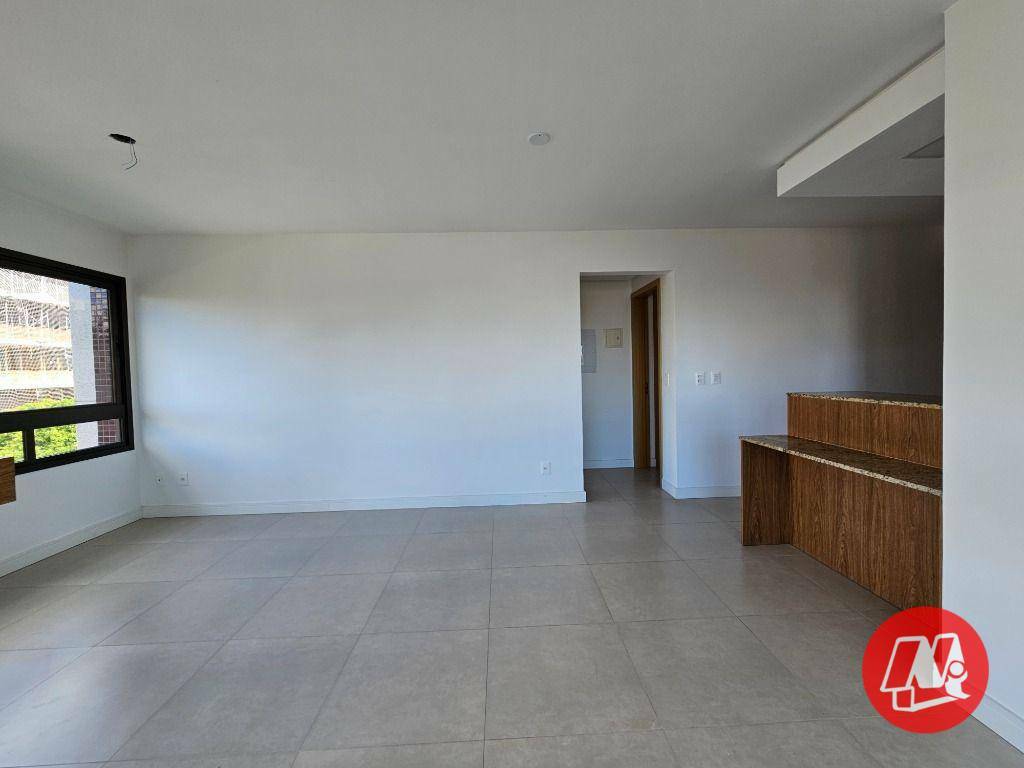 Apartamento para alugar com 2 quartos, 86m² - Foto 4