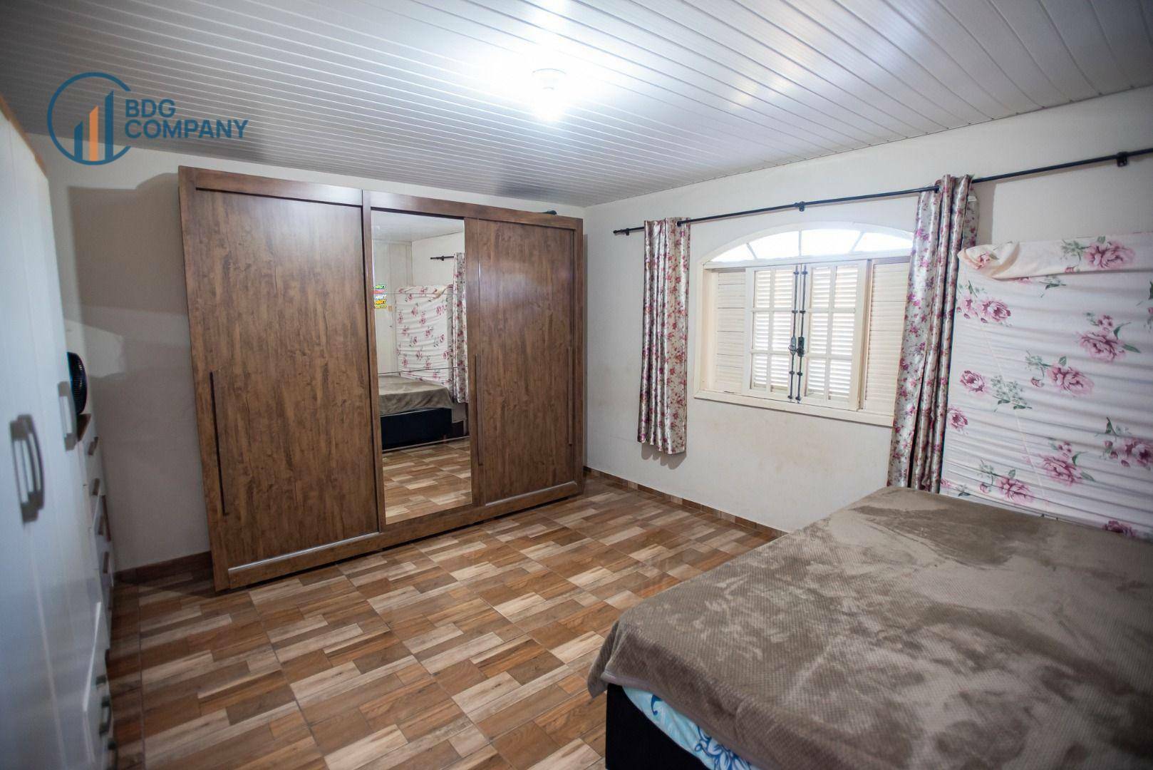 Chácara à venda com 3 quartos, 160m² - Foto 9