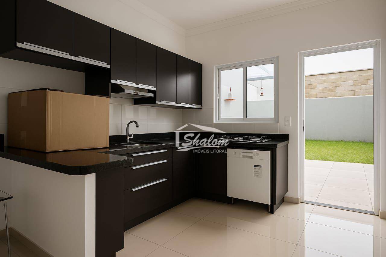 Casa à venda com 2 quartos, 60m² - Foto 4