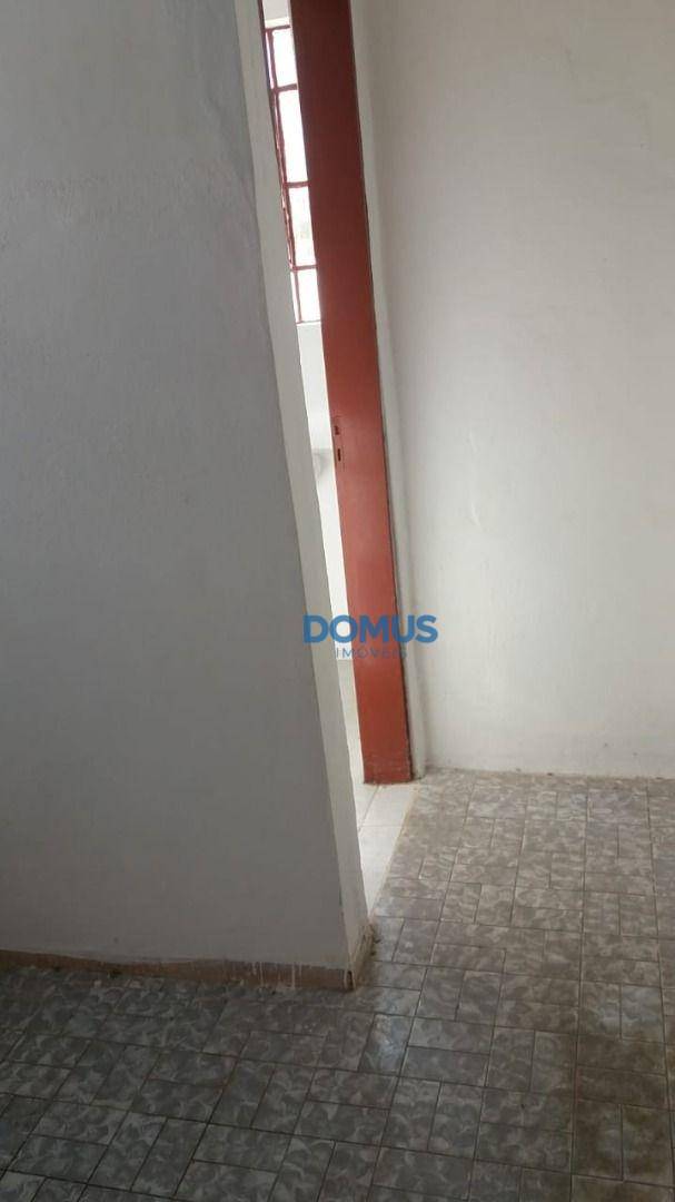 Casa à venda com 5 quartos, 180m² - Foto 14