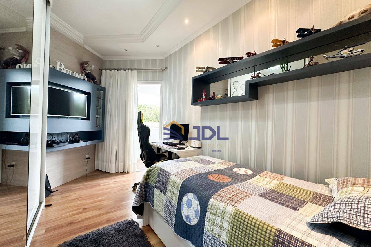 Casa à venda com 3 quartos, 316m² - Foto 34