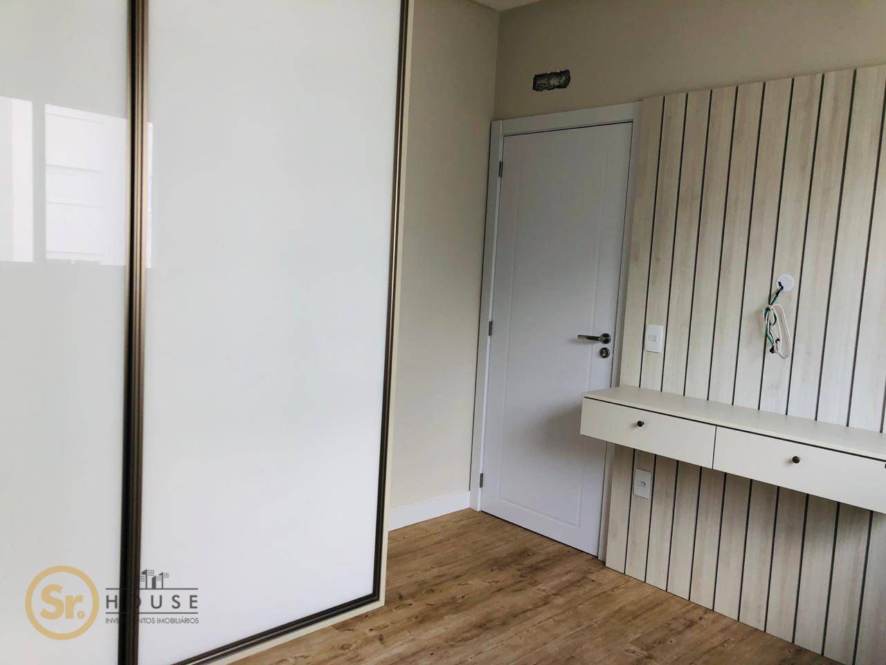 Apartamento à venda com 4 quartos, 165m² - Foto 19