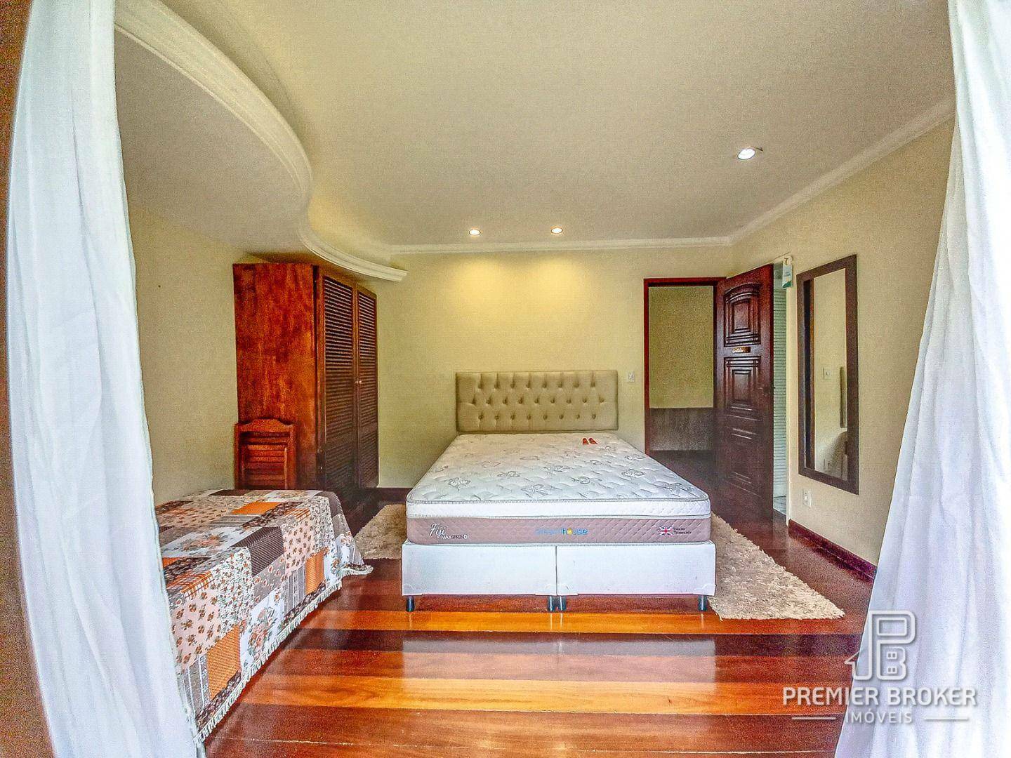 Casa à venda com 15 quartos, 1500m² - Foto 41