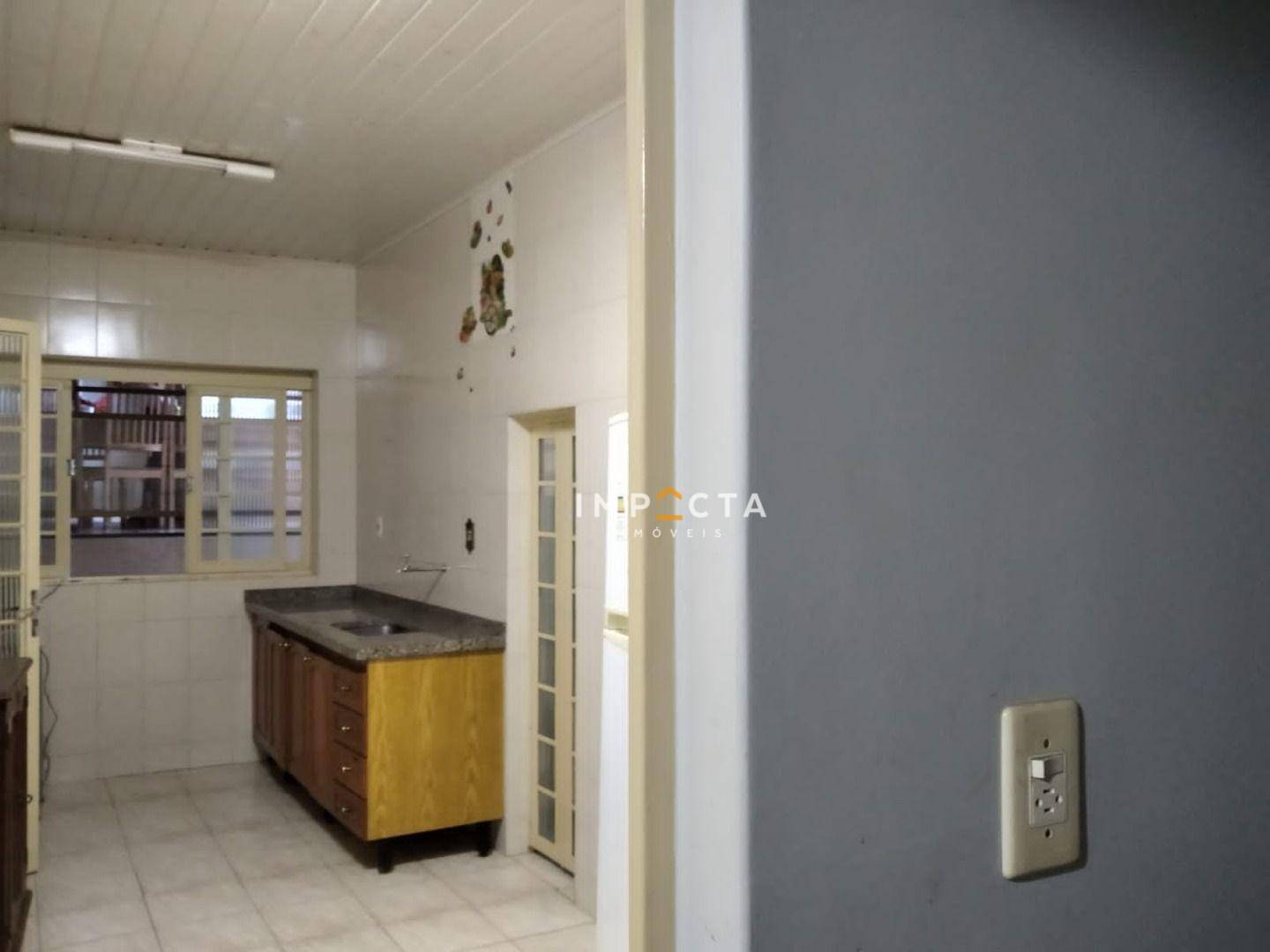 Casa à venda com 5 quartos, 331m² - Foto 12