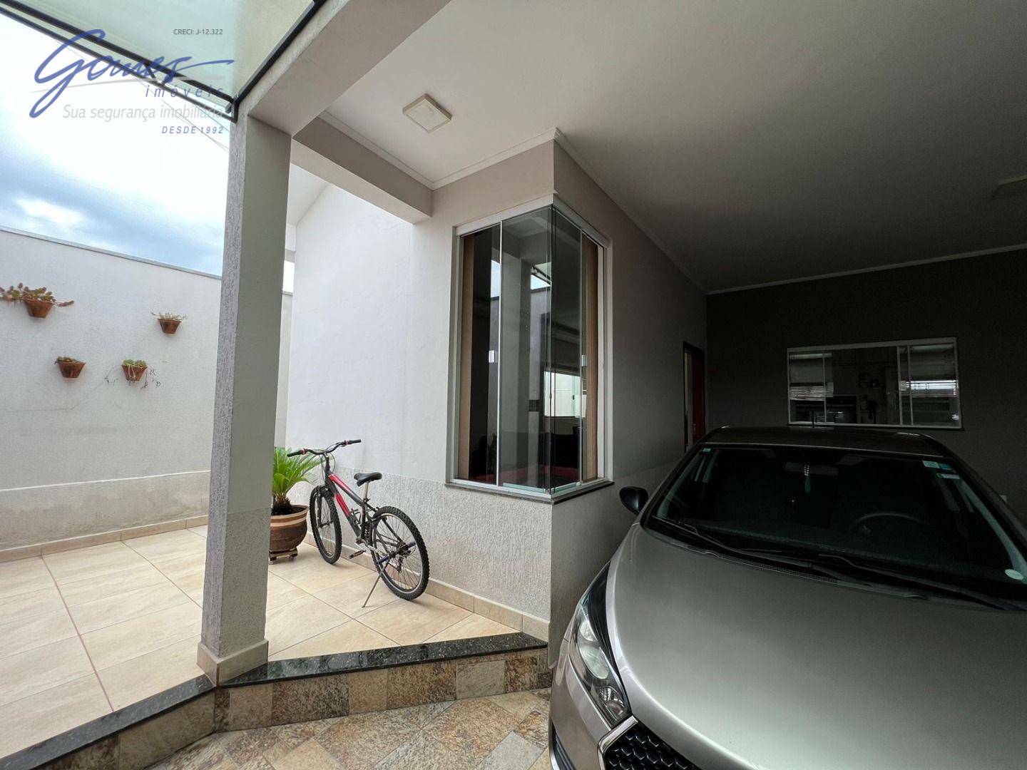 Casa à venda com 2 quartos, 168m² - Foto 4