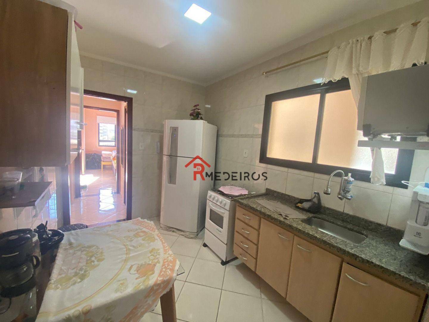 Apartamento à venda com 1 quarto, 62m² - Foto 8