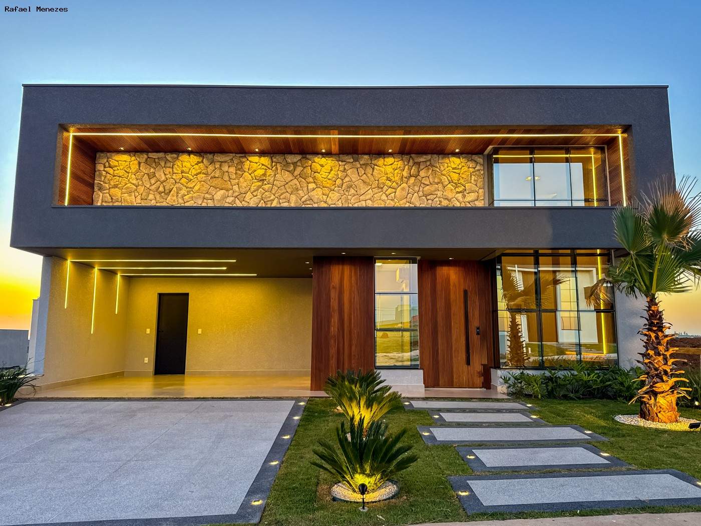 Casa de Condomínio à venda com 3 quartos, 198m² - Foto 1