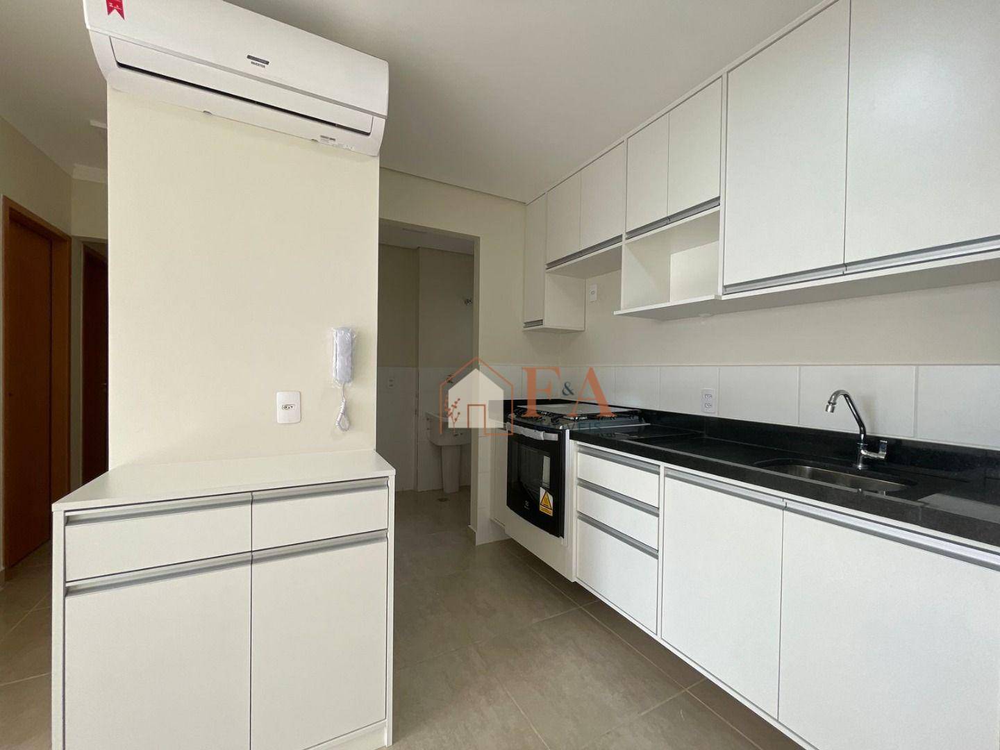 Apartamento à venda com 3 quartos, 66m² - Foto 4