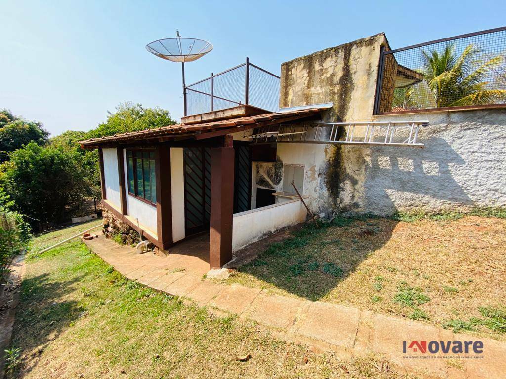 Chácara à venda com 4 quartos, 340m² - Foto 27