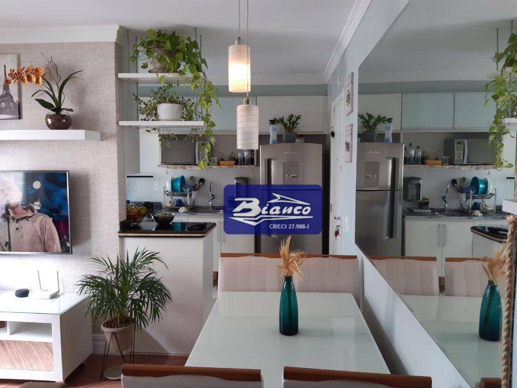 Apartamento à venda com 2 quartos, 45m² - Foto 1