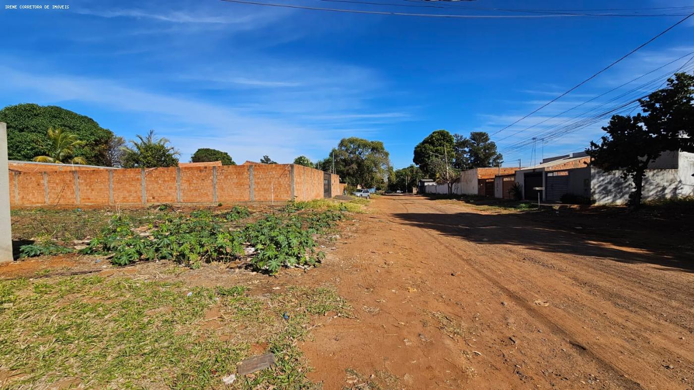 Casa à venda com 2 quartos, 150m² - Foto 4