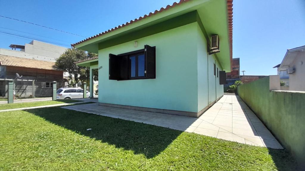 Casa à venda com 3 quartos, 140m² - Foto 2