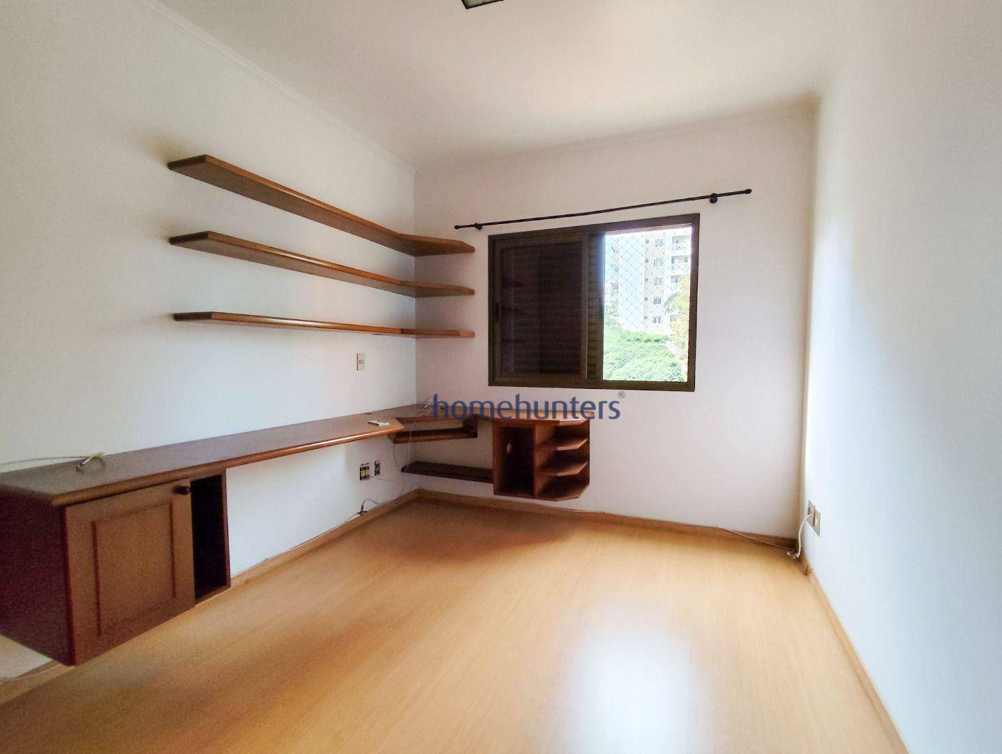 Apartamento para alugar com 3 quartos, 160m² - Foto 9