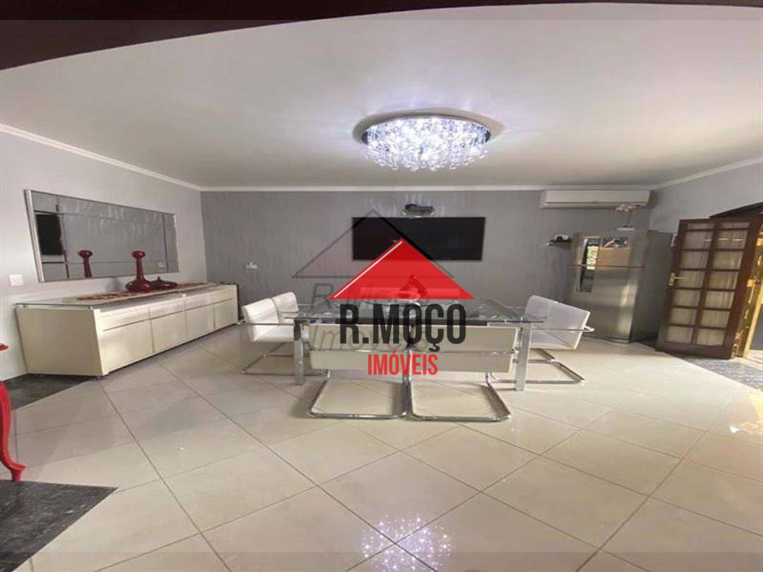 Sobrado à venda com 3 quartos, 348m² - Foto 35