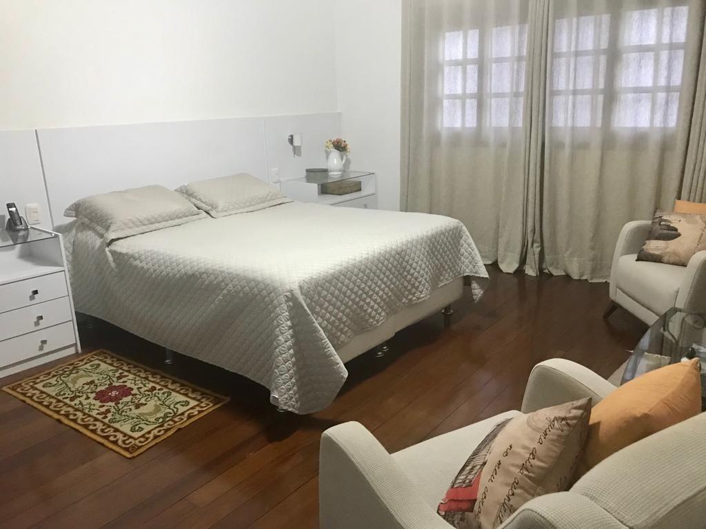 Casa à venda com 4 quartos, 342m² - Foto 26