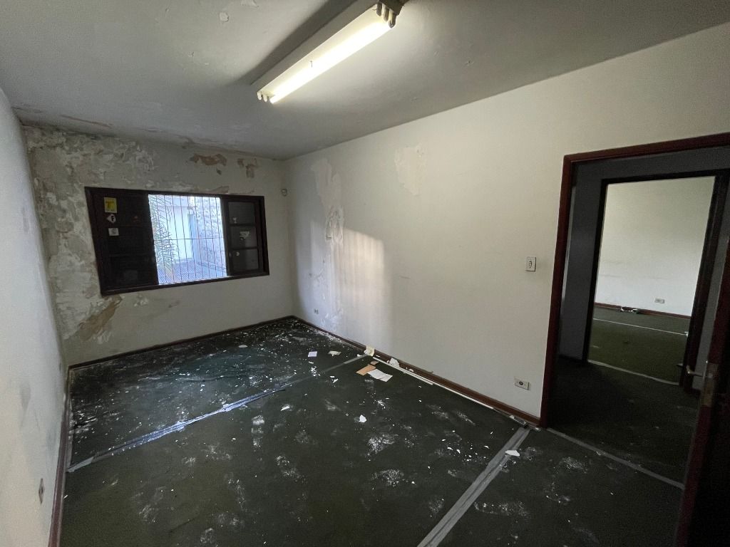 Casa para alugar com 5 quartos, 235m² - Foto 42