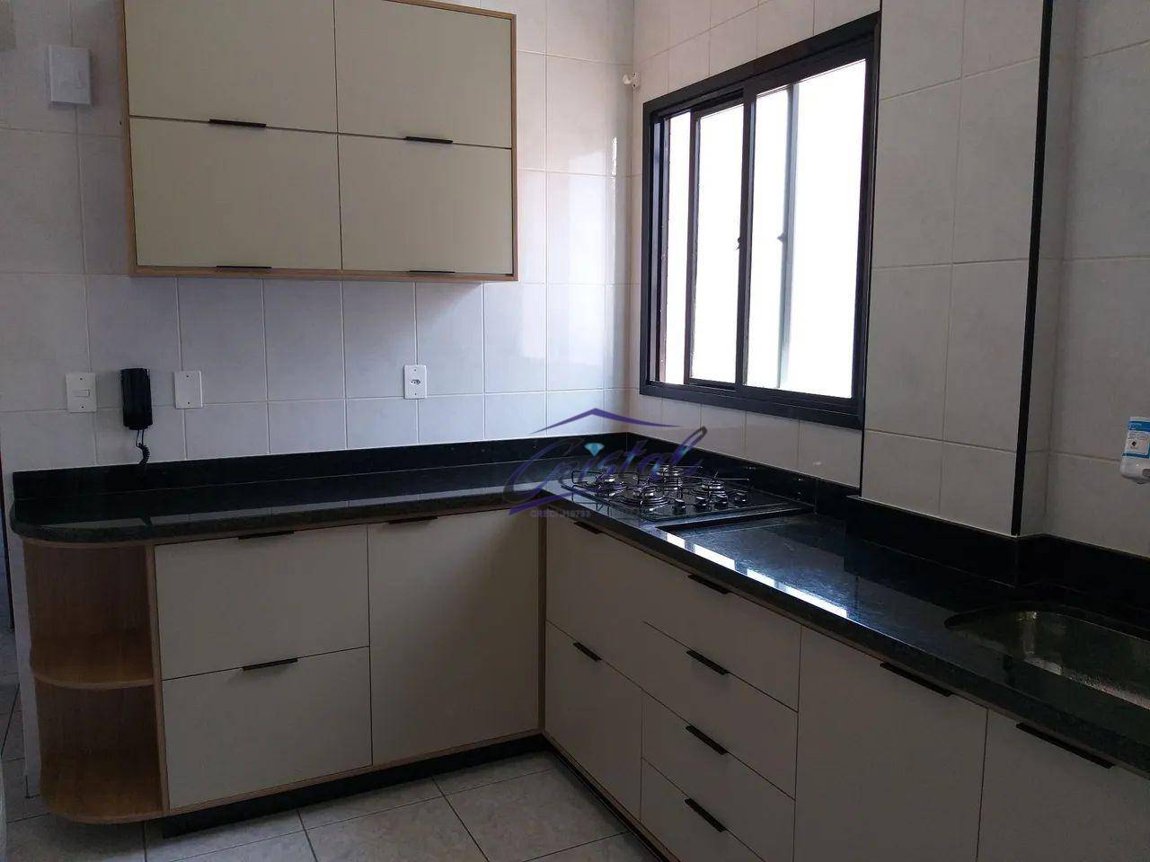 Apartamento à venda com 2 quartos, 70m² - Foto 4