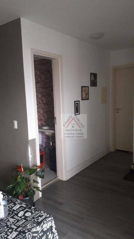 Apartamento à venda com 2 quartos, 68m² - Foto 2