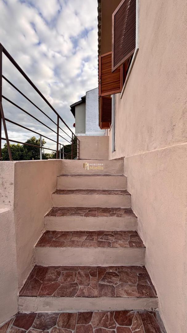 Casa à venda com 2 quartos, 46m² - Foto 4
