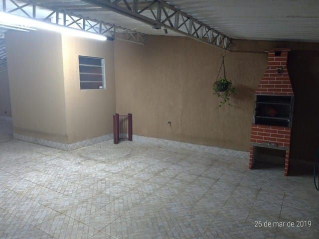 Casa à venda com 4 quartos, 133m² - Foto 3