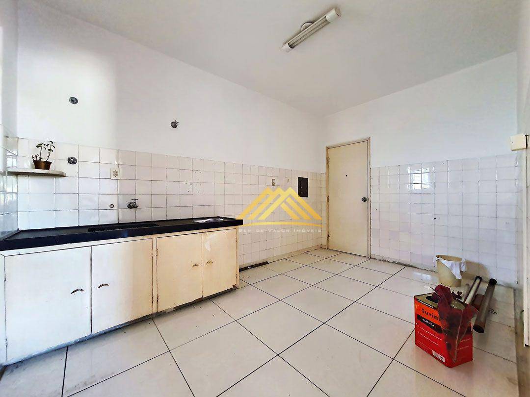 Apartamento à venda com 3 quartos, 143m² - Foto 5