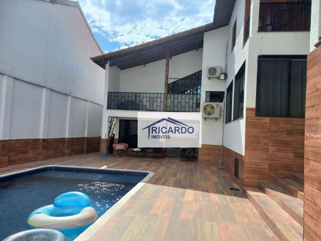 Sobrado à venda com 3 quartos, 452m² - Foto 35