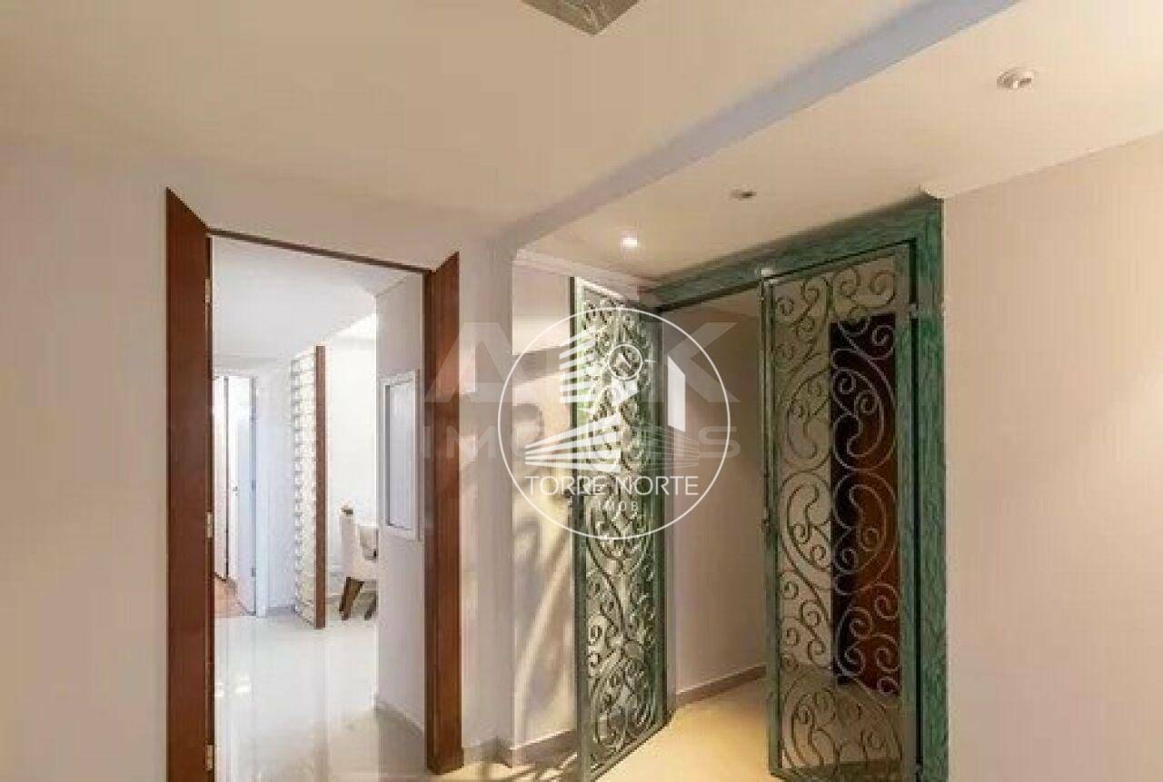 Apartamento para alugar com 4 quartos, 300m² - Foto 4