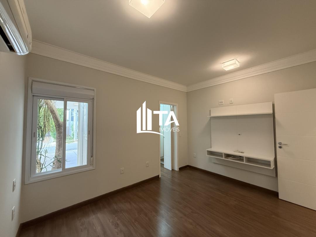 Casa de Condomínio à venda com 4 quartos, 258m² - Foto 23