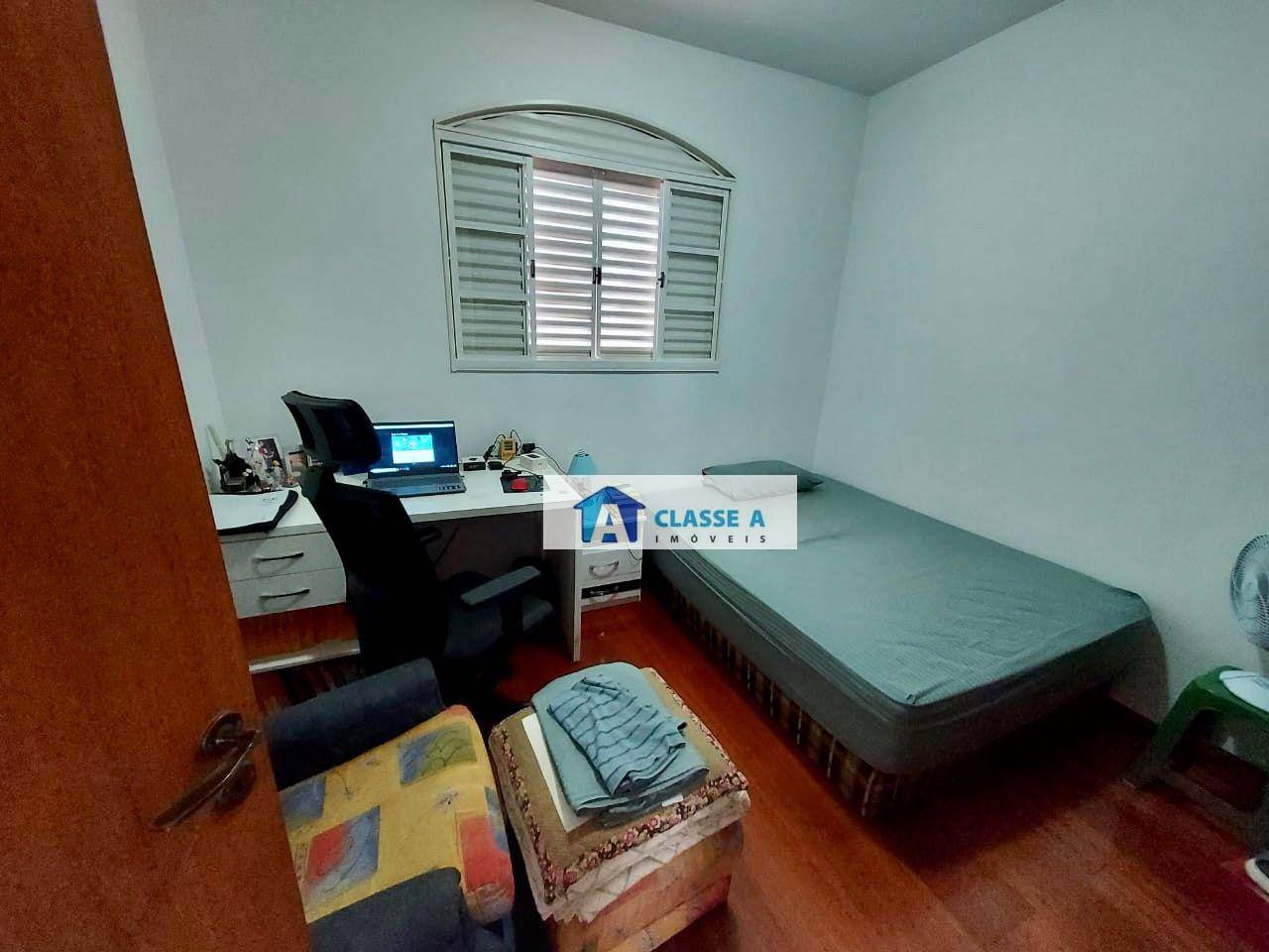 Casa à venda com 4 quartos, 220m² - Foto 16