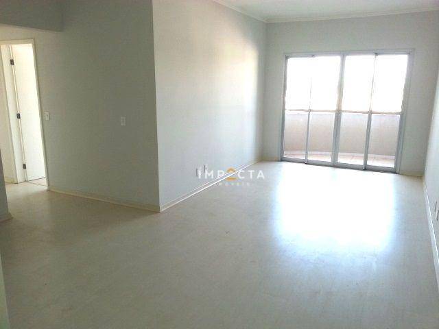 Apartamento à venda com 3 quartos, 107m² - Foto 3