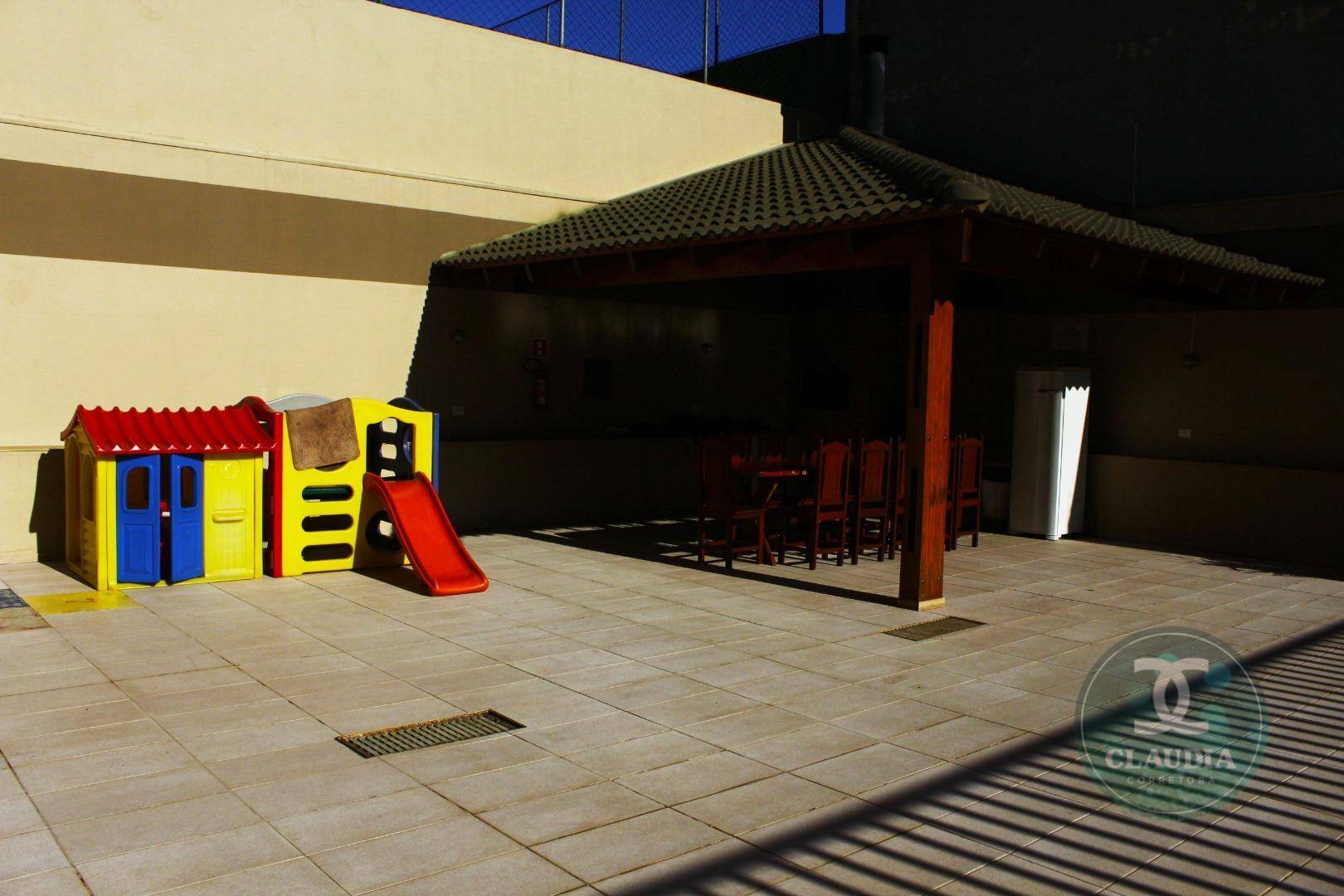 Apartamento à venda com 3 quartos, 208m² - Foto 21