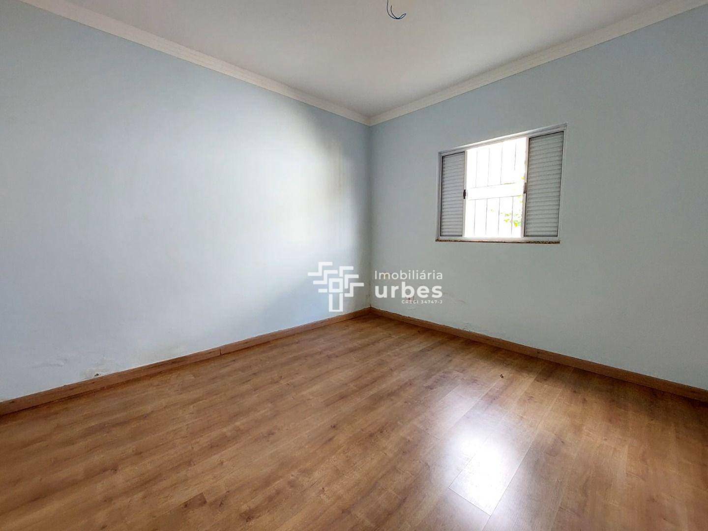 Casa para alugar com 2 quartos, 70m² - Foto 4