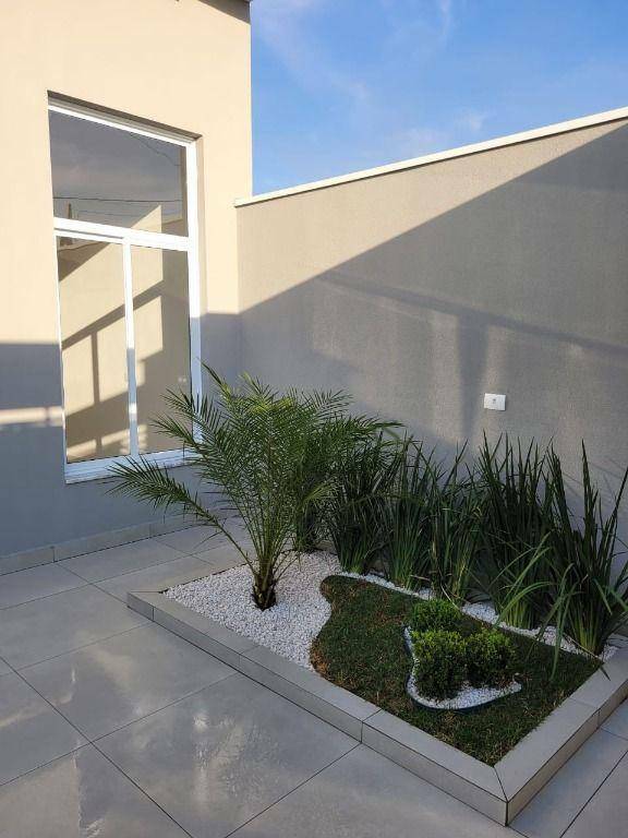 Casa à venda com 2 quartos, 69m² - Foto 3