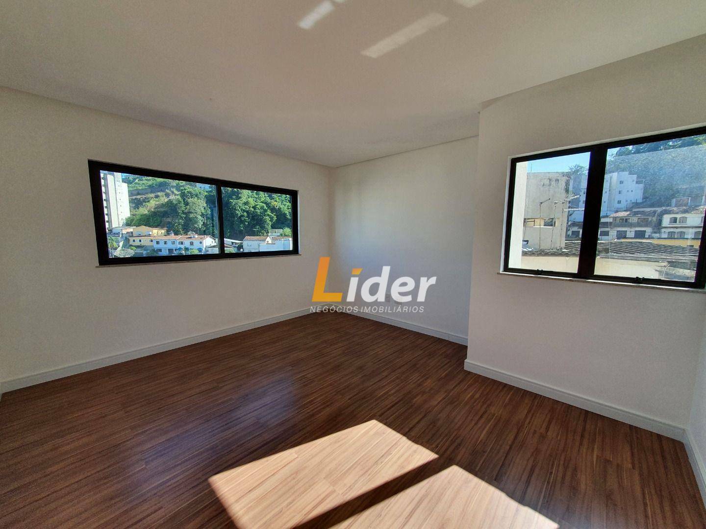 Apartamento à venda com 4 quartos, 225m² - Foto 17