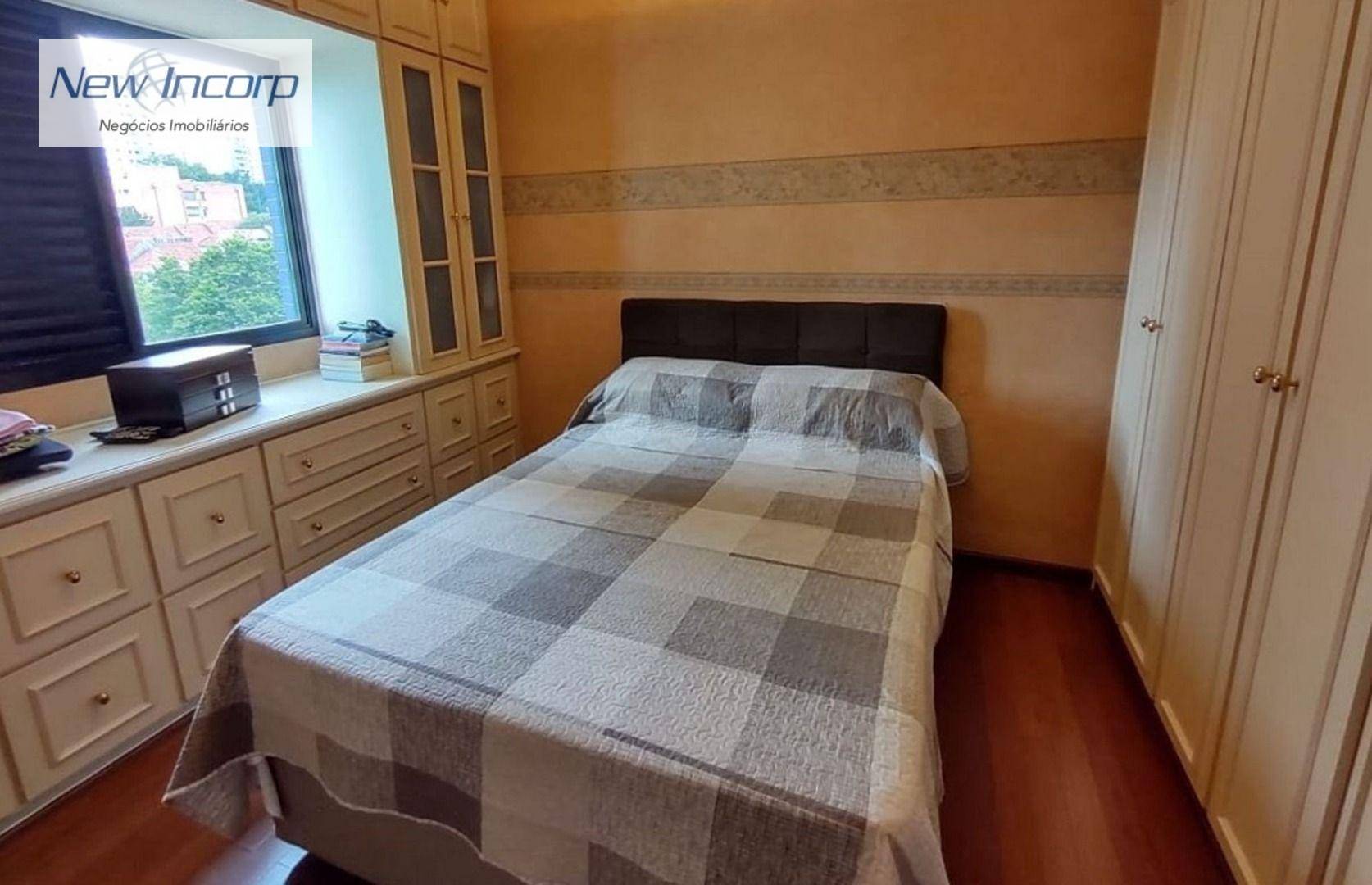 Apartamento à venda com 4 quartos, 150m² - Foto 14