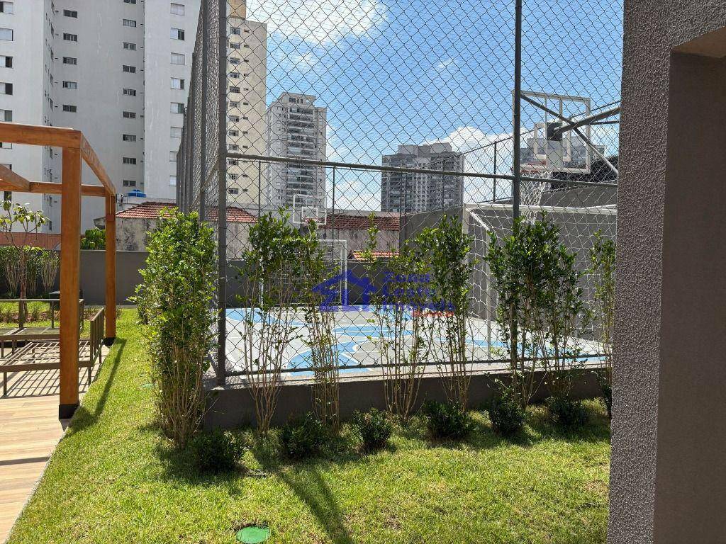 Apartamento para alugar com 3 quartos, 140m² - Foto 12