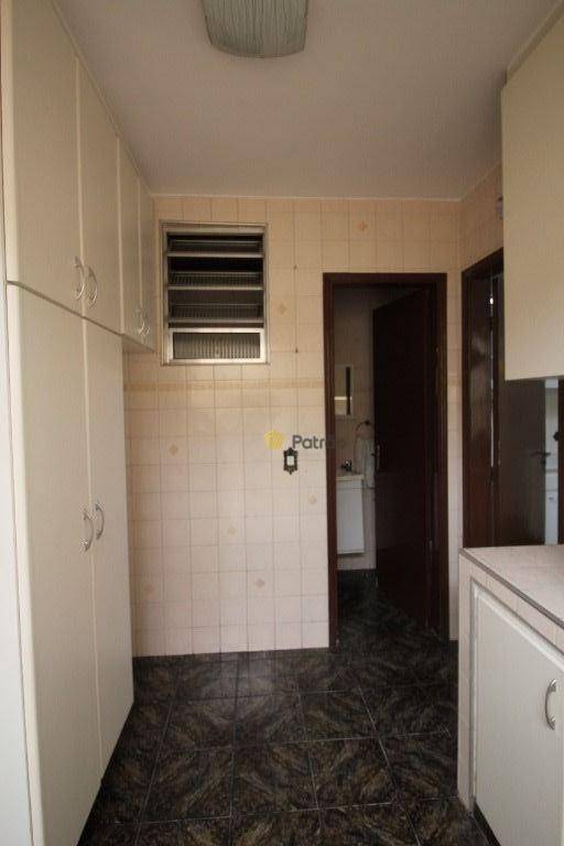 Sobrado à venda com 3 quartos, 286m² - Foto 39