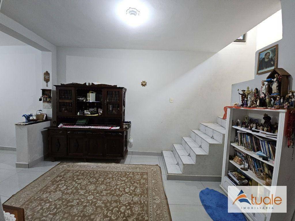 Casa à venda com 3 quartos, 283m² - Foto 8